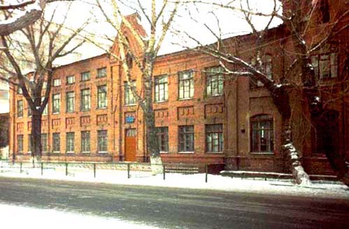 Кадетская школа чернышевский. Из истории семейных учительских. Русско - туземная школа в ташкенте. Новокуйбышевск музыкальные школы. Чернышевского школа семей.